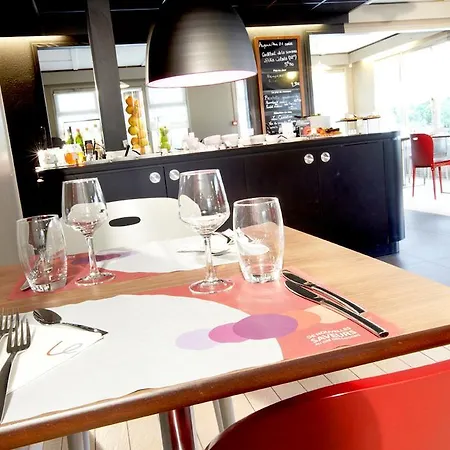 Kyriad Direct Hotel 2*