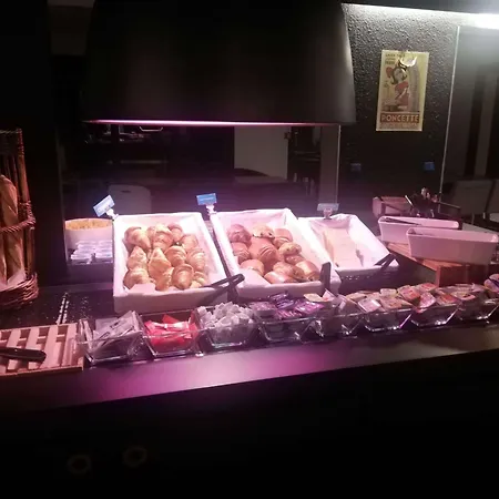 Kyriad Direct Otel 2*