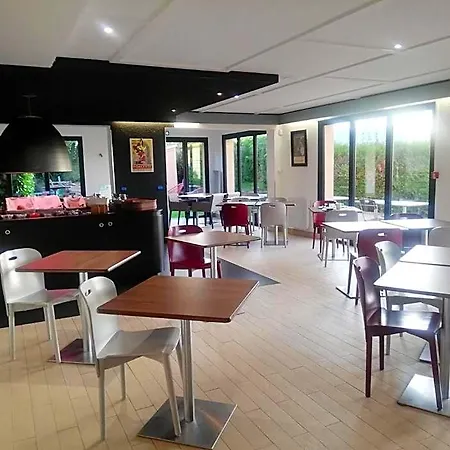 Kyriad Direct 2* Soissons