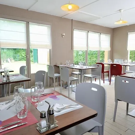Kyriad Direct Otel Soissons
