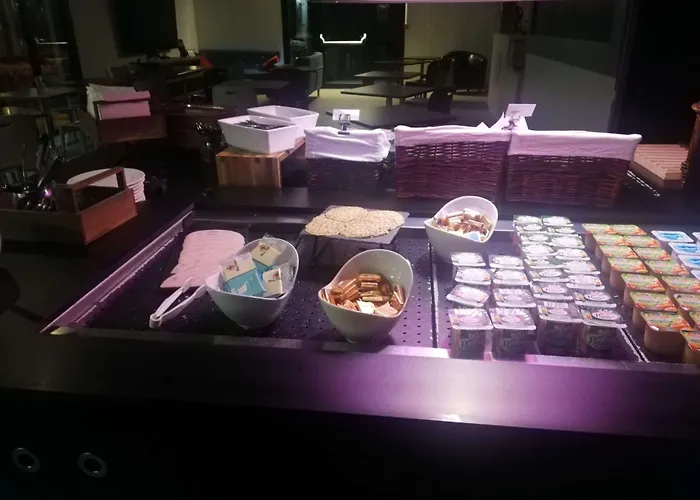 Hotel Kyriad Direct 2*