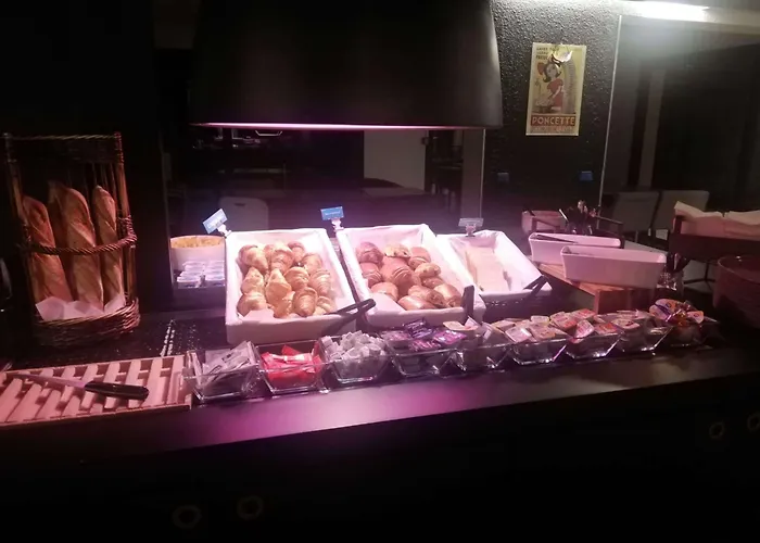 Kyriad Direct Hotel 2*